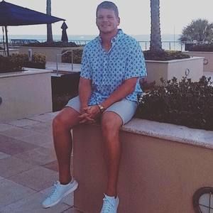 Meet your Posher, Sean pat